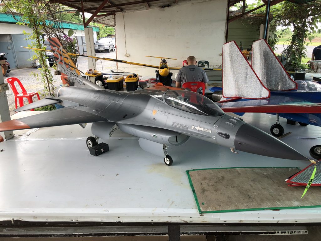F-16 scanned model using Creaform, Geomagic, DesignX, and Wrap