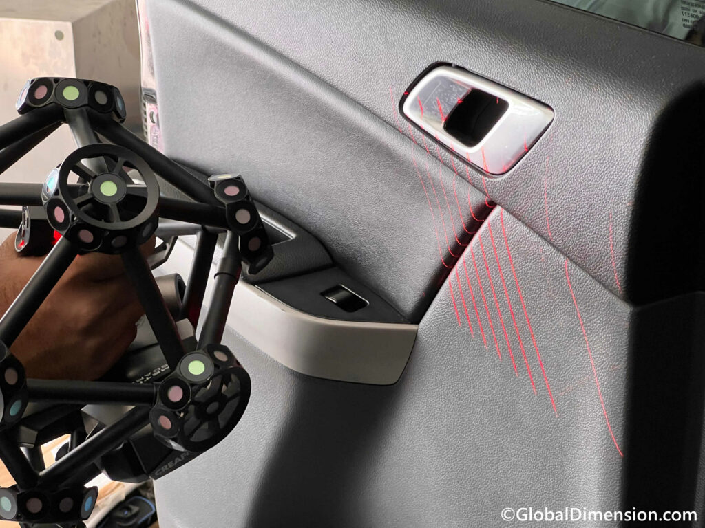 สร้าง CAD ไฟล์ โดย Creaform, Metra, C-Track, VX Elements, 3D Systems, Geomagic, DesignX, Wrap, และ SolidWorks.